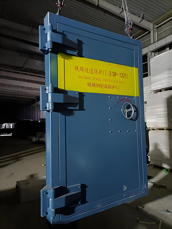 隧道防護(hù)門(mén)和玻璃鋼隧道防護(hù)門(mén)